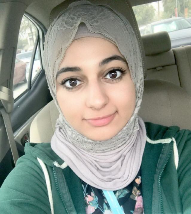 Fatema Jaafar-Bahrain volunteer at step beyond borders project